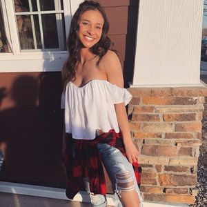 Meet your Posher, Elyse